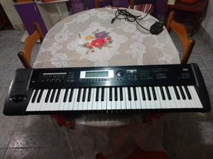 Vendo korg tr 61