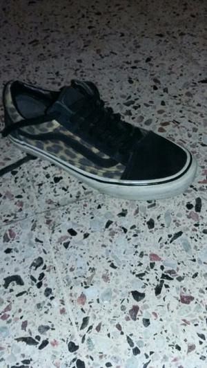 Vendo zapatillas vans