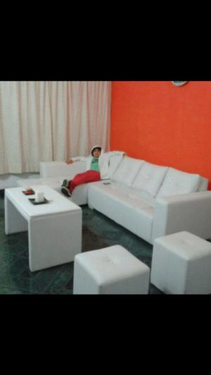 JUEGO DE SILLONES CON ESQUINERO +MESA Y 2 CUBOS! WHATSAPP