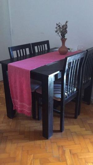 Mesa con 4 sillas