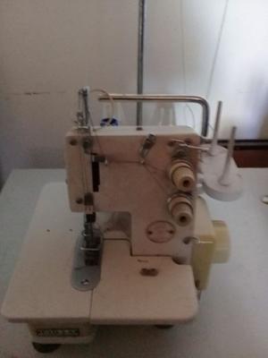 Vendo maquina collareta