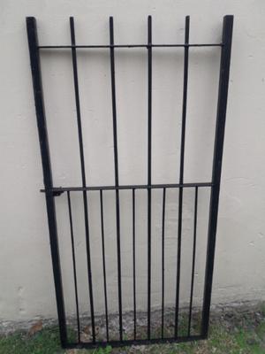 Vendo puerta reja