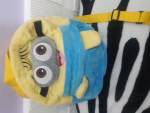 mochila minnion. s