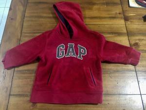 1 buzo y 1 pullover GAP  meses