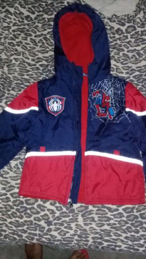 Campera para niño talle 6 / 7 hombre araña