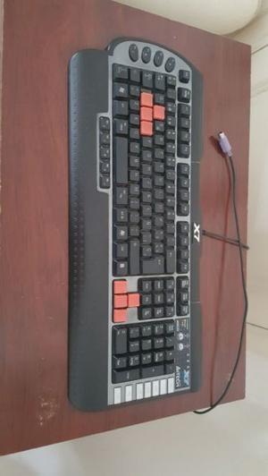 Teclado A4tech X7 G800 Gaming / Resistente Al Agua