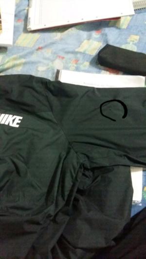 pantalon nike rompeviento