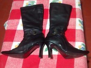 BOTAS DE CUERO NEGRO LADY STORK N°39 CAÑA ALTA - IMPECABLE