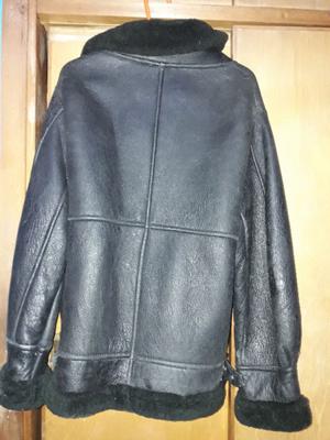 CAMPERA DE CUERO CON PIEL