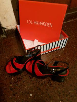 Hermosas sandalias LOLI VAN HARDEN color rojo y negro