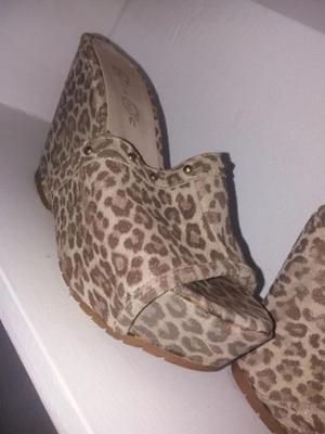 ZAPATOS DE MUJER ANIMAL PRINT TALLE 37