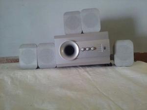 home theater 5.1 5 parlantes satelitales marca durabrand