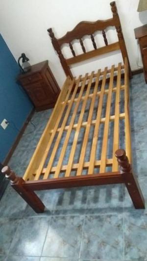 por mudanza vendo cama de algarrobo torneado impecable como