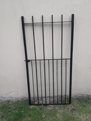 Vendo puerta reja