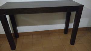 Mueble recibidor impecable.