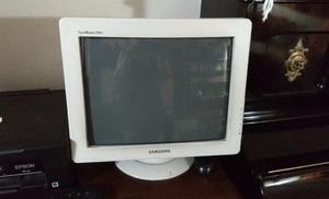 Monitor Samsung 17" (usado) $250