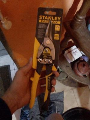 Tijera Stanley nueva