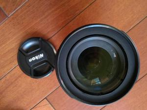 Lente Nikon  F . Entrega gratis en La Plata o