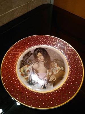 Plato Decorativo Porcelana Inglesa. Mujer. Retro. Vintage.