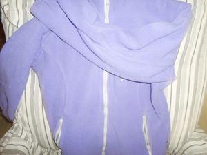 VENDO HERMOSA CAMPERA POLAR NENA TALLE 10