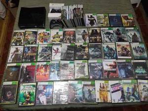 Xbox 360 Slim Chipeada + 2 Joysticks Originales + 70 Juegos