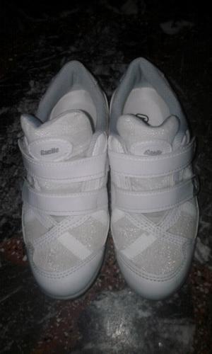 Zapatillas blancas gaelle