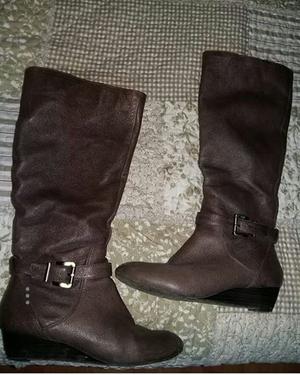 botas y zapatos 37