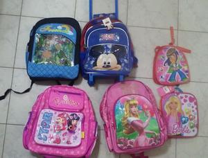 vendo 4 mochilas grandes y 2 pequeñas