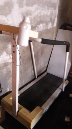 Vendo cinta magnética y total crunch.