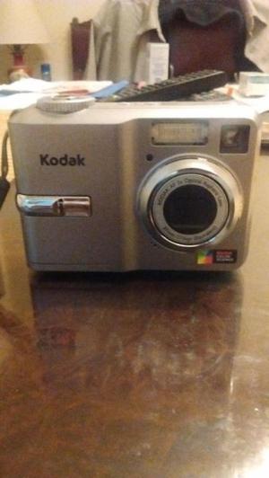 Publicado Kodak Easy Share C743 en la caja original