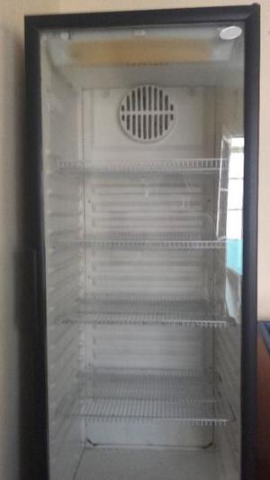 Heladera exhibidora vertical GAFA PREMIUM VISU 420 + Freezer