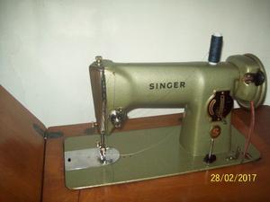 Maquina de coser Singer