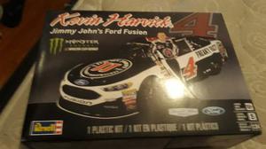 Ford Fusion Nascar 1/24 - Revell -p/ Armar