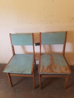 Lote 4 sillas vintage de madera
