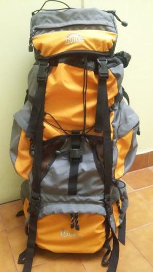 Vendo Mochila de montaña Doite Kados 60 Litros