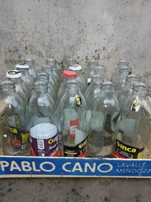 Vendo botellas para reciclar