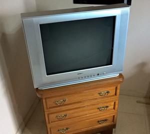 Vendo tv en excelente estado poco Uso