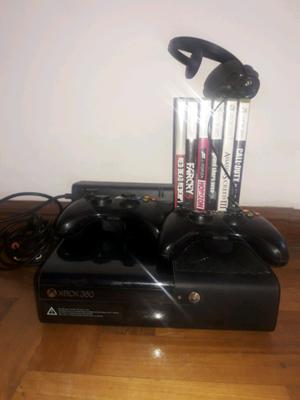 XBOX 360 BUEN ESTADO Y CON JUEGOS