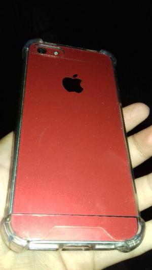 iphone 5 negro, eso rojo en accesorio se puede sacar