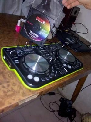 Controlador de DJ - Pioneer + CD de instalcion Virtual DJ