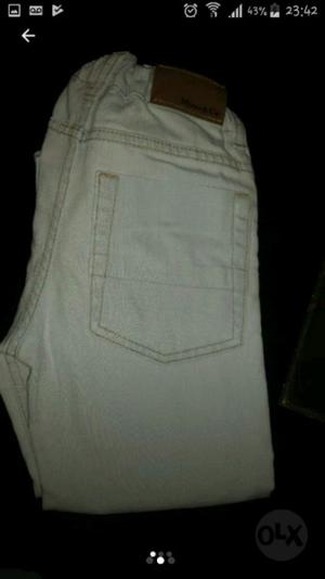 Jeans mimo talle 4