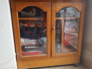 MESA para televisor