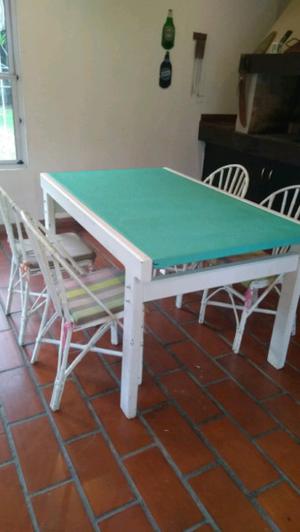 Mesa extensible + 4 sillas