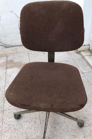 SILLON DE OFICINA CON RUEDAS