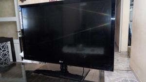 TV FULL HD 42" LG, excelente estado.