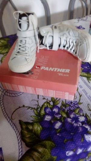 Zapatillas panther nuevas