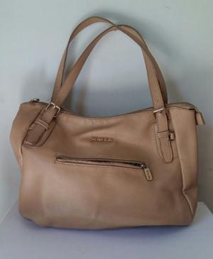 Cartera simil cuero, color natural, marca Tropea