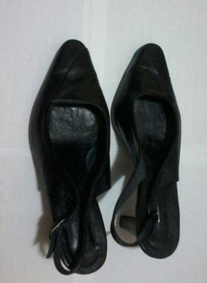 Stillettos negros. Talle N° 