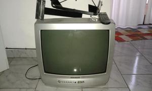 Tv philco 24' c/control y soporte de pared