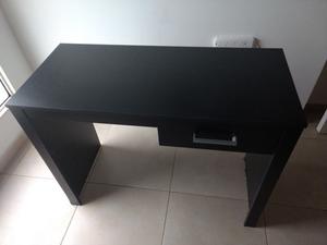 Escritorio PC Negro